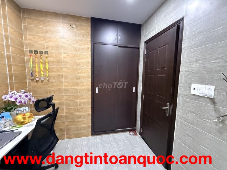 Cho thuê CHDV cao cấp 2PN, 1 phòng khách riêng biệt - không thu phí quản lý.