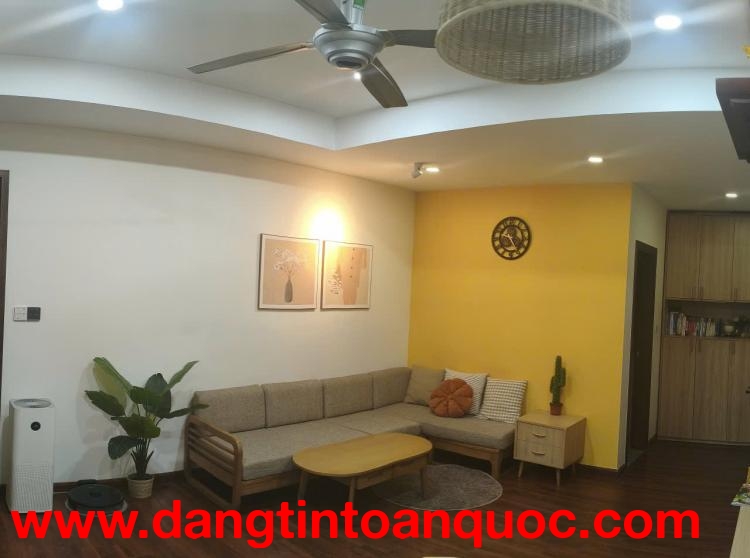 Chính chủ bán gấp căn hộ chung cư OSAKA COMPLEX 71m2 - 2PN, 2WC - Tầng cao, view hồ Linh Đàm