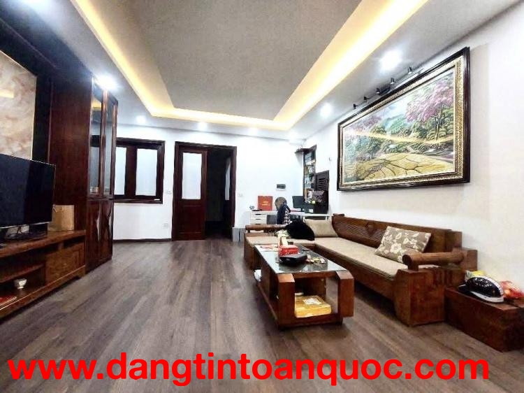 Giảm chào 1 tỉ! Bán nhà mặt phố Trung Phụng, 50m2, 8 tầng, mặt tiền 4.2m, 33.5 tỷ, KD đỉnh