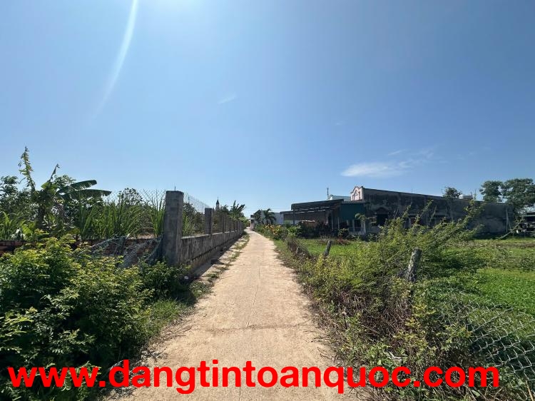 Bán 6m x 54m đất thổ cư hẻm Lý Thái Tổ, Tân Hải, LaGi giá 620 triệu gần biển