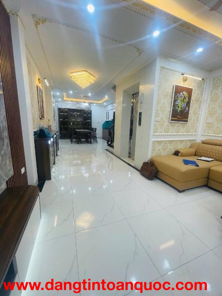 Bán nhà đẹp Việt Hưng- Ô tô- Gara- Thang Máy- 50m 6tầng 11,5 tỷ (TL)