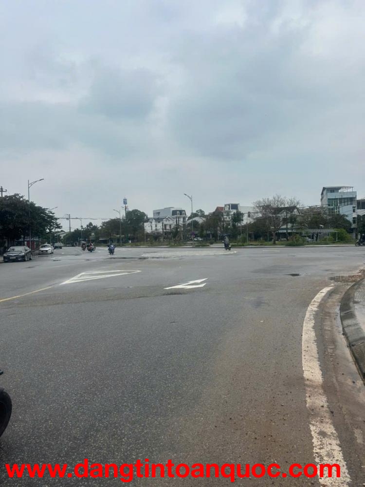 MỞ BÁN 6 LÔ  ĐẤT MẶT TIỀN QUẢNG TẾ