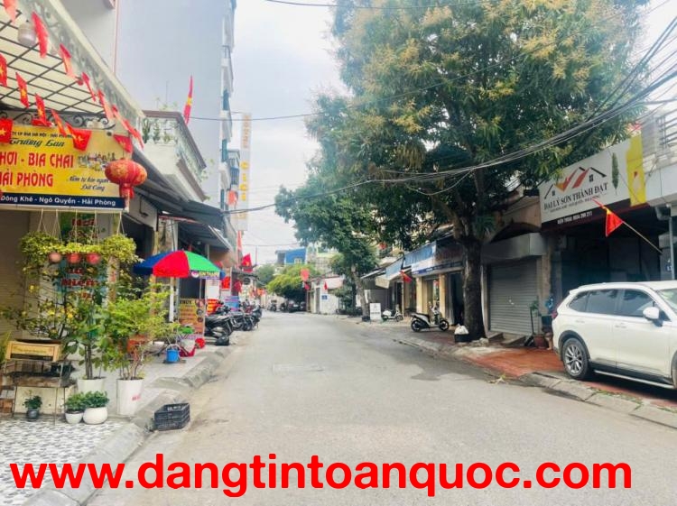 Nhà mặt đường Đông Khê - 61m 4 tầng - vị trí đẹp - Mặt tiền 4.5m