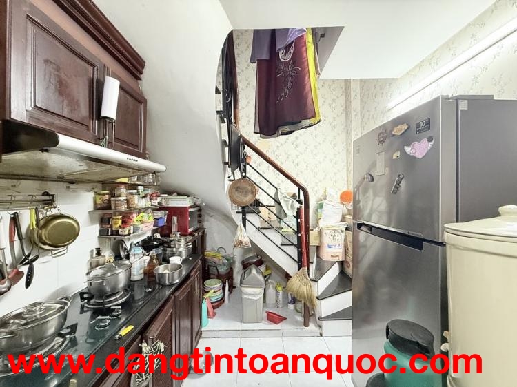 SIÊU PHẨM SẮP HOÀN THIỆN… MUÔN VÀN TIỆN ÍCH XUNG QUANH, CẠNH ÔTÔ TRÁNH, 52M2, 4 TẦNG KIÊN CỐ(1PN DƯỚ