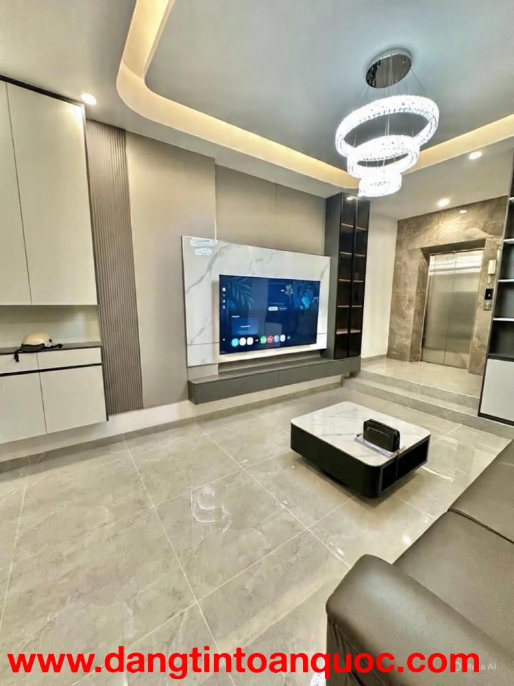 kim mã DT 40m x6 tầng thang máy,lô góc,10m ra mặt phố giá 16,5 tỷ