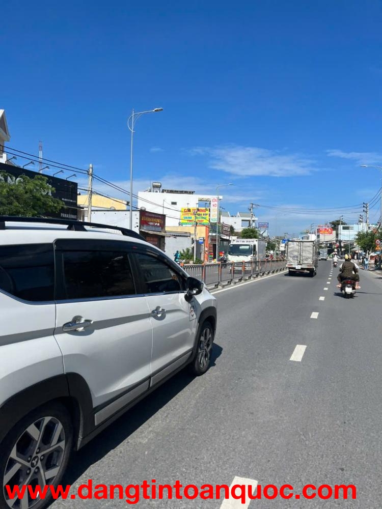 Bán đất mặt tiền 9x35m nở hậu 11m giá 24 tỷ Đường Tô Ký