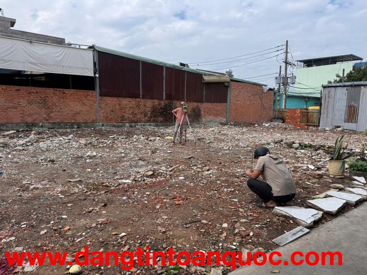 Đất Vị Trí Vàng Trung Tâm Quận Tân Phú – Hơn 300m² Thổ Cư, Giá Chỉ Khoảng 1 Triệu USD