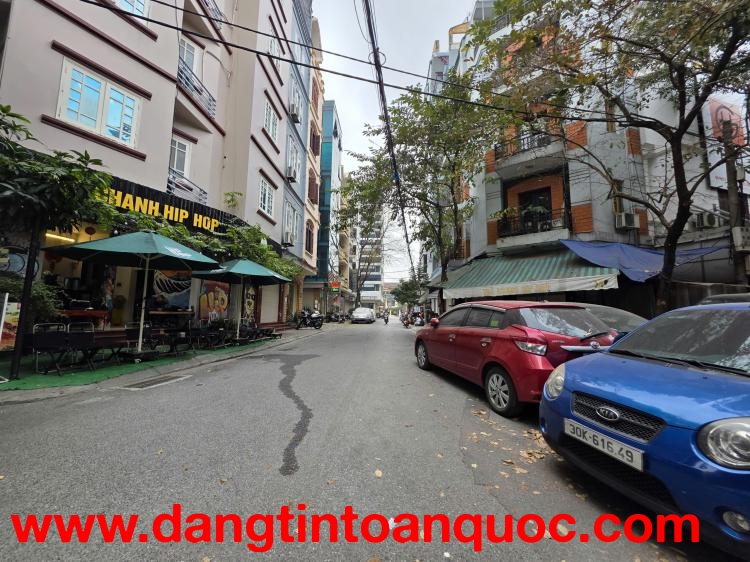 Bán nhà mặt ngõ Hoàng Quốc Việt phù hợp làm văn phòng