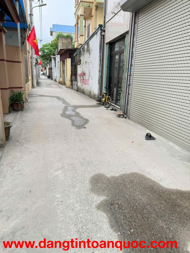 Chủ cần bán gấp mảnh đất thôn Đồng - tổ 8, Quang Minh, Mê Linh. Sát siêu thị Melinhplaz