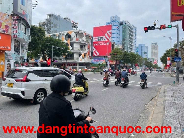 Bán nhà mặt tiền Lê Duẩn 68m2 gần Cầu Sông Hàn, vị trí kinh doanh đẹp, giá 22.5 tỷ