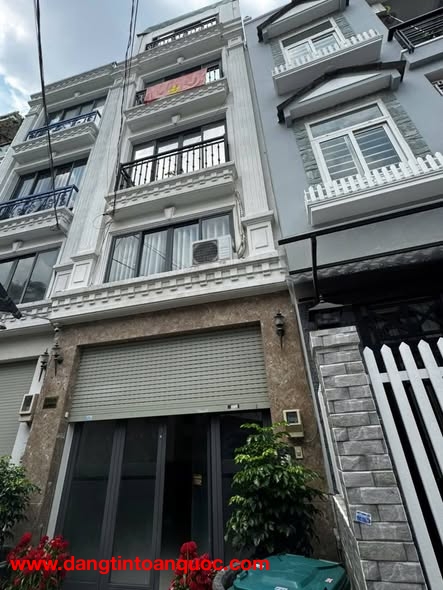 Nhà Đường Hoàng Hoa Thám Phường 5 Quận Bình Thạnh Cũ.