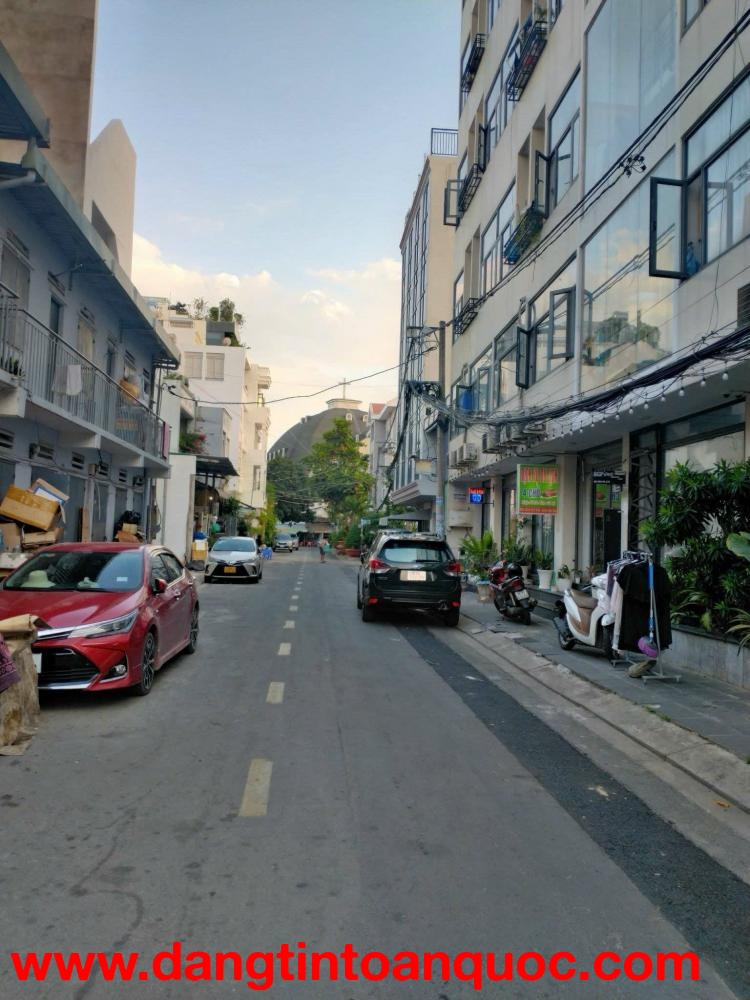 Bán Biệt thự cũ tiện xây mới   duong Nguyễn Ư Dĩ, Thảo Điền , quận 2