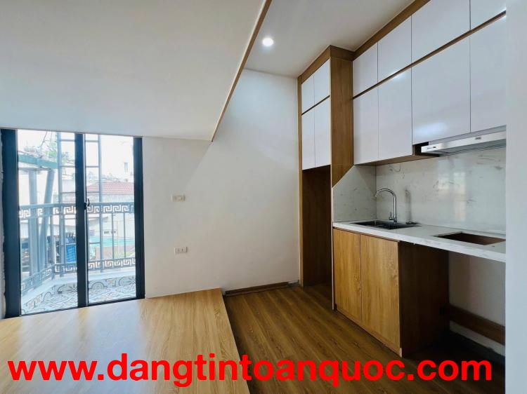 NHÀ DÒNG TIỀN 9 PHÒNG – THANG MÁY – GẦN PHỐ HOÀNG HOA THÁM - NHỈNH 12 TỶ
Không phải căn nào cũng có 