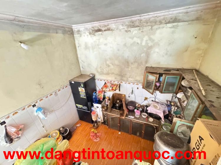 Bánh nhanh căn nhà 3 tầng tổ 3, Quang Minh. Giáp khu công nghiệp. Đường rộng, oto đỗ