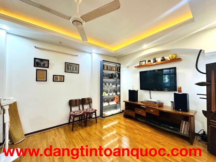 NHÀ ĐẸP KIM NGƯU, DIỆN TÍCH RỘNG, FULL NỘI THẤT 48M 4T NHỈNH 8 TỶ 0965549363