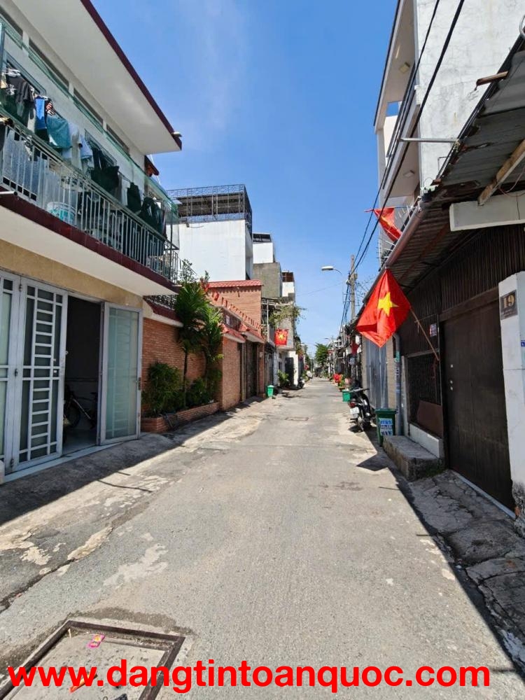 NHÀ ĐẸP MT HẺM 7M THÔNG HÀ ĐẶC, TRUNG TÂM TRUNG MỸ TÂY – CHỈ 4,5 TỶ