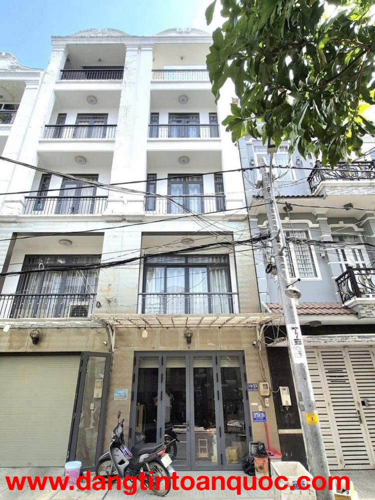 Nhà 4 tầng, xe hơi ngủ trong nhà, vừa ở vừa kinh doanh, cạnh Phú Mỹ Hưng, hơn 8 tỷ