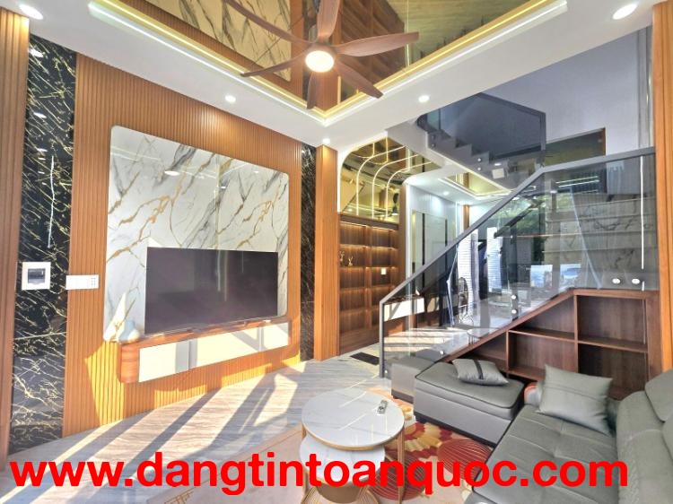 Nhà Đẹp 4 Tầng Bình Chiểu Thủ Đức – 70m² – Karaoke & Xông Hơi – Hẻm Xe Hơi – 6.15 Tỷ