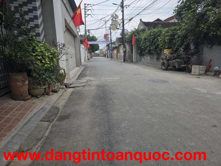 Bán 137.1m2 đất Lỗ Giao nằm trong lõi KĐT đa mục tiêu - 3 Ô tô tránh