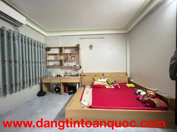 SIÊU PHẨM Ô TÔ TRÁNH PHỐ LẠC LONG QUÂN 51M 3T 16,5 TỶ NGÕ THÔNG GẦN PHỐ GẦN HỒ