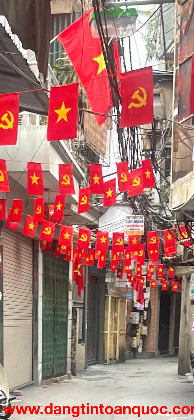 Bán nhà mặt ngõ Thịnh Quang 32/50m2 hơn 6 tỷ oto ngõ thông kinh doanh ở sướng sau quy hoạch ra mặt p