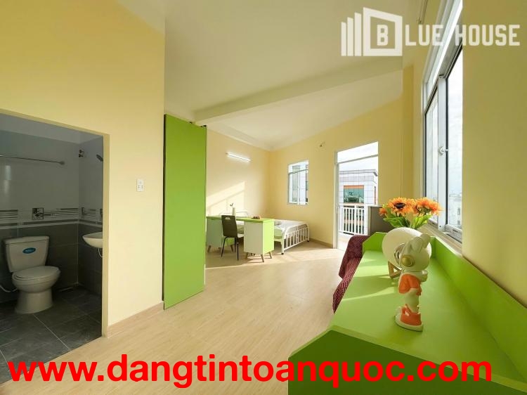 CHO THUÊ PHÒNG STUDIO 30M² – BAN CÔNG RỘNG, FULL NỘI THẤT, TRUNG TÂM TÂN PHÚ