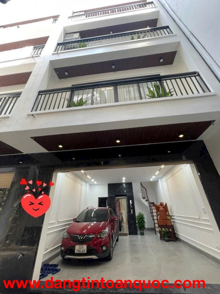 Hiếm nhất khu vực ! bán nhà 6T thang máy Ngọc Lâm, gara oto ngõ thông, giá hợp lý.
