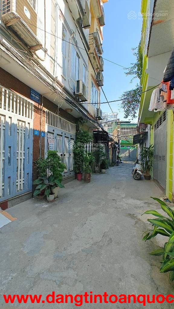 Bán Nhà Nam Dư, Hoàng Mai 30,4m2, 5 Tầng, MT 3,39m - Nhà đẹp - Full Nội Thất - Giá 7.5 Tỷ