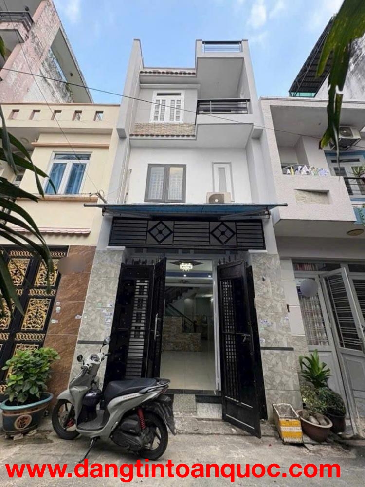 HÀNG MỚI – NHÀ ĐẸP NGAY NGÃ TƯ 4 XÃ – HẺM XE HƠI 6M – GIÁ CHỈ HƠN 4XX. LH:0353671440.