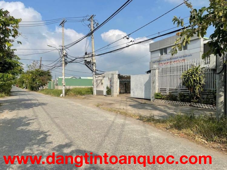 XƯỞNG MẶT TIỀN TRẦN THỊ HƠN 2.400M²  FULL THỔ  – CONTAINER CHỈ 58T