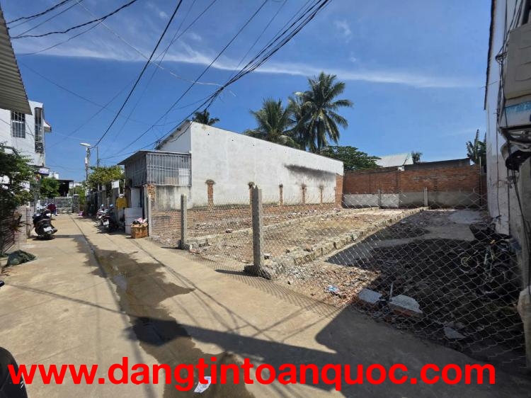 Bán đất gần TĐC Ngọc Hiệp – có GPXD – giá 2,14 tỷ