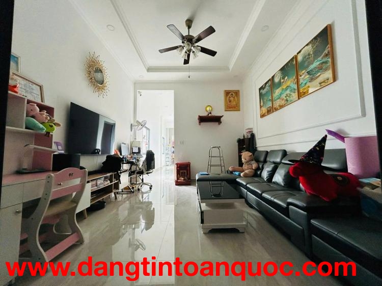 Chính chủ bán nhà trung tâm TP Long Khánh – Vị trí đẹp, giá Tốt 3.5Tỷ