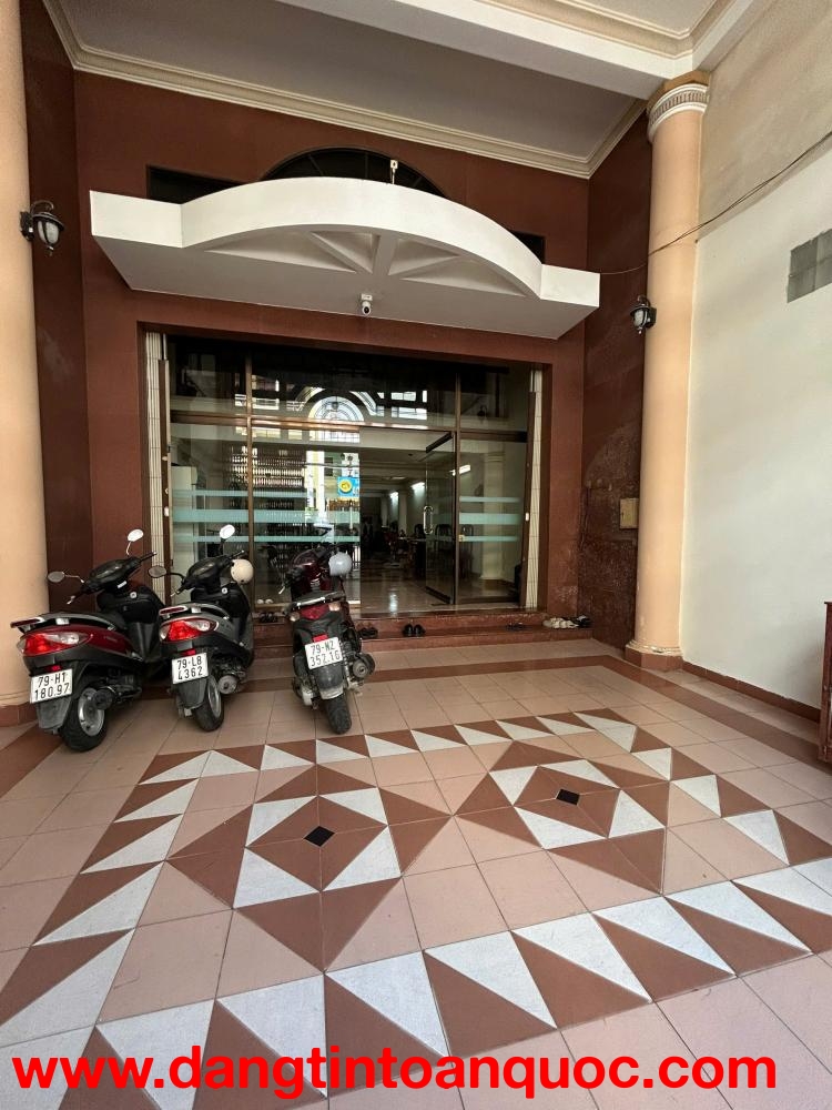 Đi bộ ra biển 3 phút – nhà trung tâm hiếm ngang 7m CHỈ 30 tỷ sở hữu nhà 5 tầng khai thác dòng tiền n