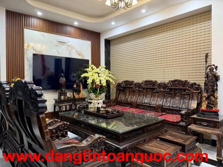 Bán Nhà Đê Trần Khát Chân 37m2. 5 tầng. mặt tiền 5.5m. giá 15.9 Tỷ Hai Bà Trưng Hà Nội