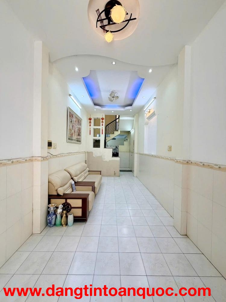 Nhà 4 tầng hẻm xa tải thông Hưng Phú P10Q8. Giá: 5.98 tỷ