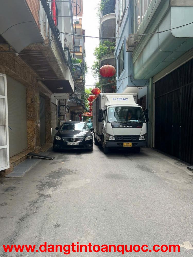 Bán nhà 6 tầng thang máy khu phân lô Láng Hạ, Đống Đa, ô tô vào nhà, 55m, 18 tỷ