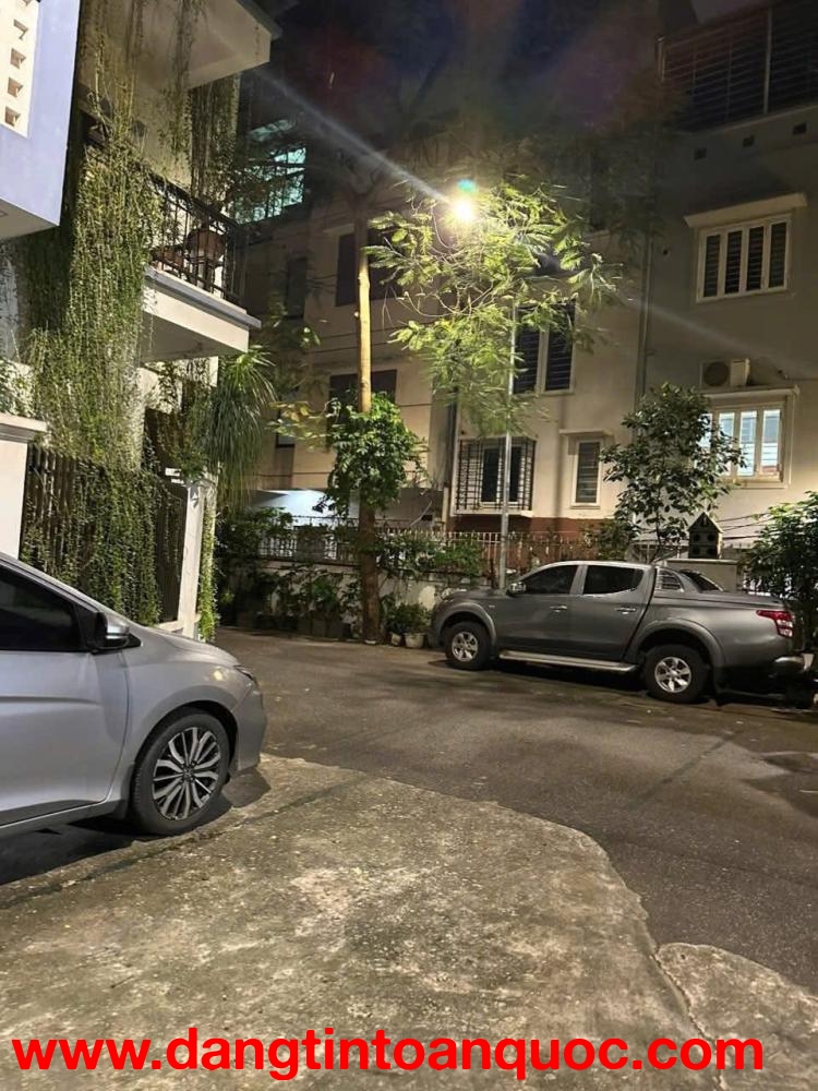 Siêu hiếm, bán nhà Văn Cao, ô tô đỗ cửa, 6 tầng thang máy, mặt tiền rộng, chỉ 19.5 tỷ