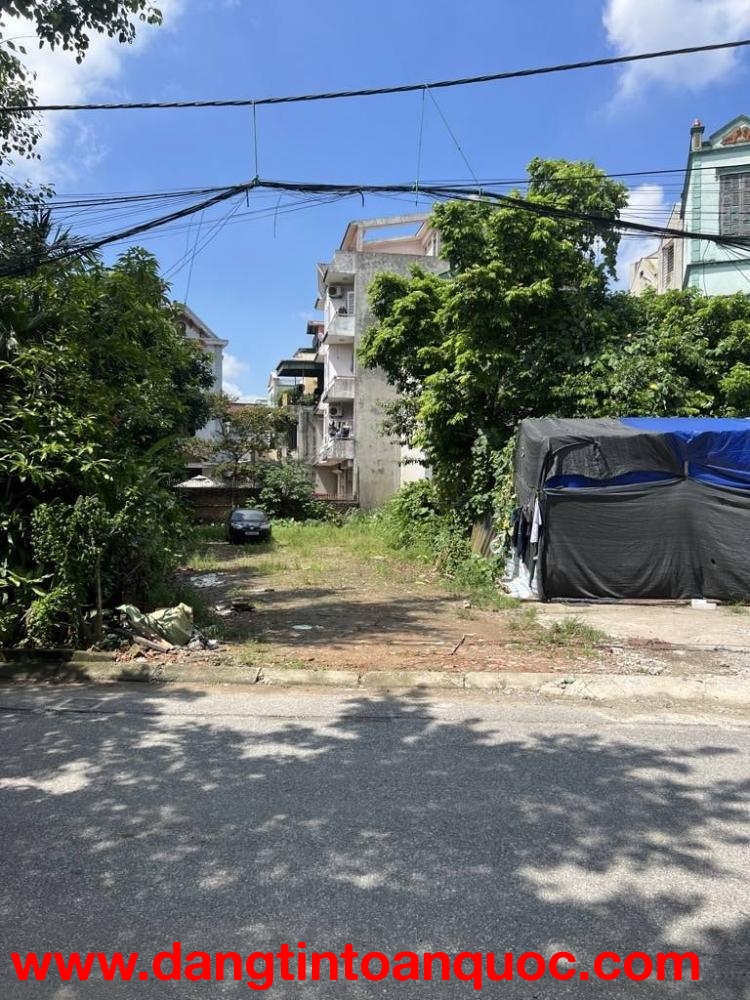 CHÍNH CHỦ bán mảnh đất hiếm còn sót lại tại Thạch Bàn - Ngõ thông, ô tô vào tận đất - Mặt tiền rộng