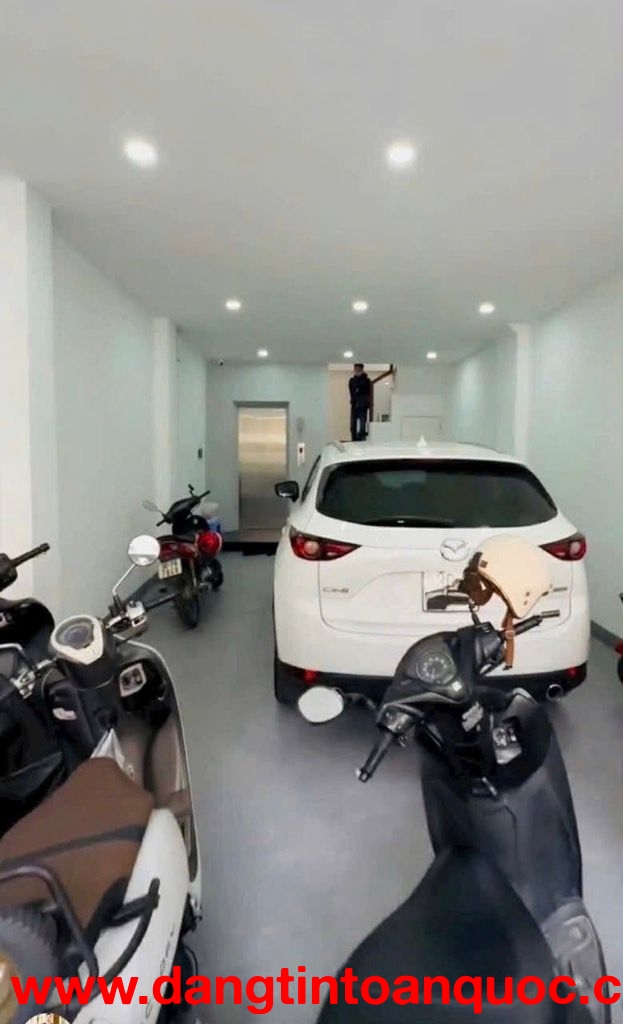 Cần bán nhà ngõ 24 Ngọc Lâm, 58m x 6T gara thang máy, kinh doanh nhỏ. ở luôn