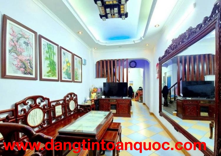 Tầm tiền hiếm! Bán nhà Hàng Khoai, 40m2, 5 tầng, mặt tiền 4m, 14.8 tỷ, kinh doanh tốt