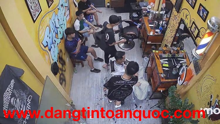 Sang quán tóc nam tại Vũ Tông Phan, Phường Khương Đình, Thanh Xuân