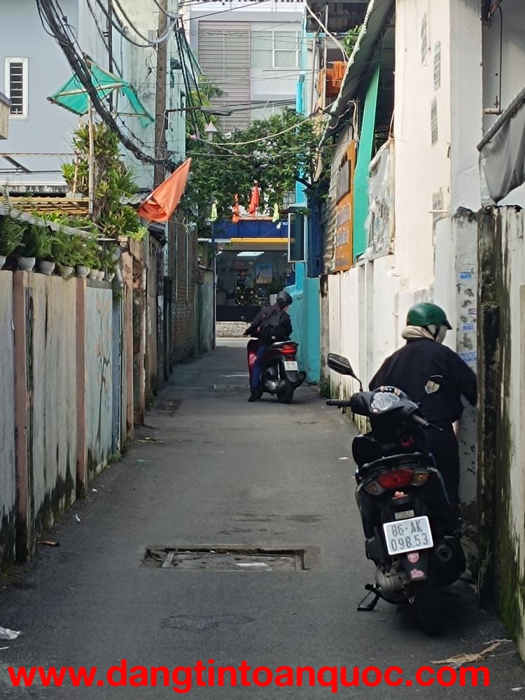 HXH NHÀ 1/NGUYỄN THỊ KIỂU HIỆP THÀNH QUẬN 12
NHÀ CÒN MỚI 61m2 - KHU AN NINH DÂN TRÍ TOÀN NHÀ CAO TẦN