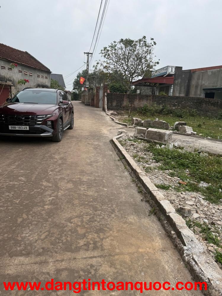 Bán Lô đất 1270m2, Mặt Tiền 45m. Tại Nhã Nam, Tân Yên,Bắc Giang. giá 2,8 tỷ