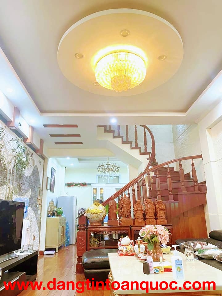 Chính chủ giảm 200tr căn nhà 2 tầng có 8 phòng trọ sẵn dòng tiền tại kim chung đông anh