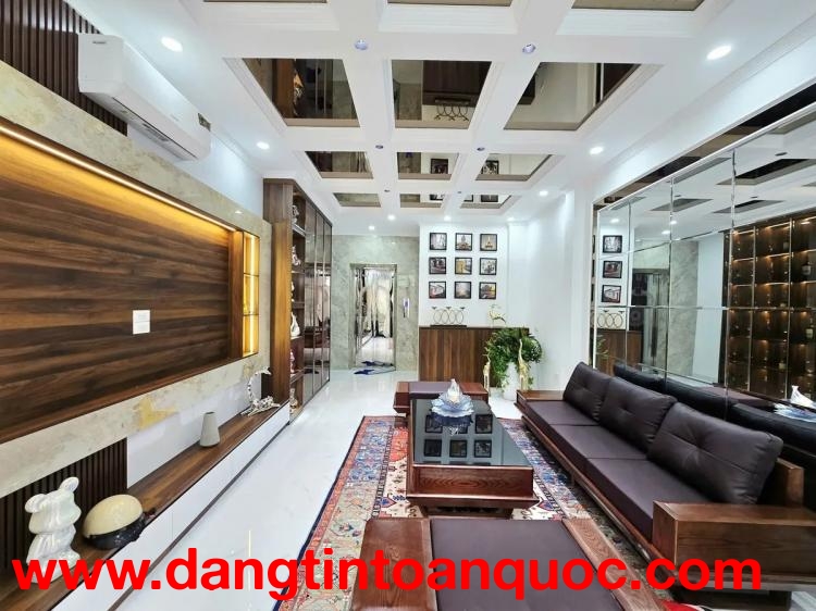 NHÀ MỚI KÍNH KOONG PHỐ XUÂN LA 36M 6T CHỈ 11 TỶ THANG MÁY FULL NỘI THẤT VỊ TRÍ  ĐẸP