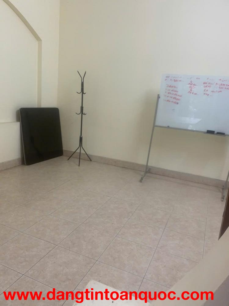 Chính chủ cho thuê văn phòng 80m², tầng 2, khu vực Mỹ Đình, nhà mặt đường, có chỗ đỗ ô tô