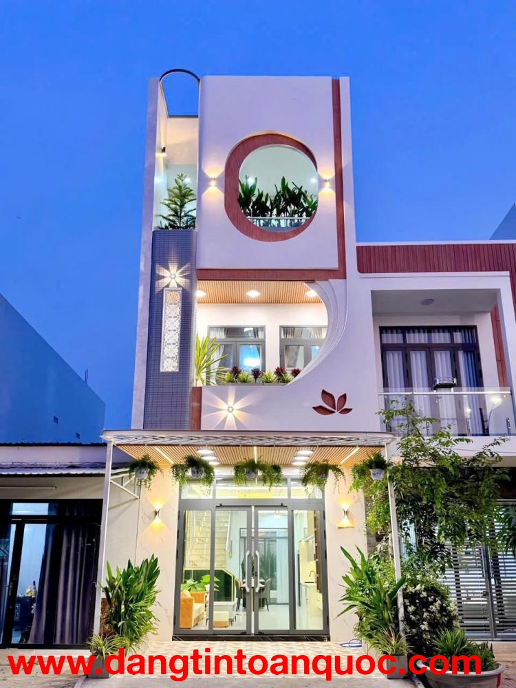 SỐC! CHỈ CÒN 1 CĂN NHÀ PHỐ 3 TẦNG KỀ SÁT ĐH VIỆT ĐỨC – KINH DOANH HOẶC Ở ĐỀU PHÙ HỢP