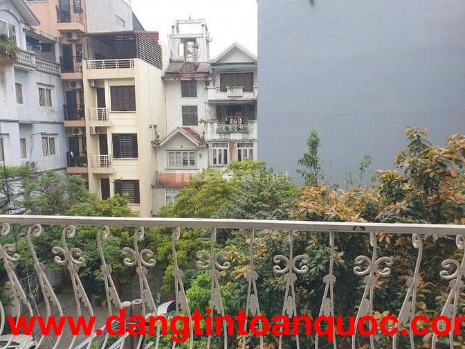 Cần cho thuê nhà 4 tầng trong ngõ Phố Đội Nhân, Ba Đình, Hà Nội