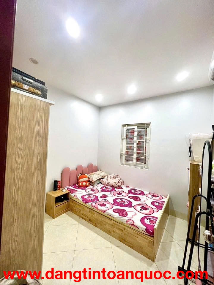 NHƯỢNG PHÒNG TẠI PHƯƠNG LIỆT, THANH XUÂN, HÀ NỘI