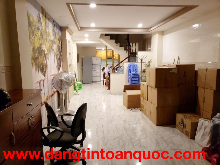 Nhà 2 tầng mặt tiền đường Nghĩa Thục nối dài P6Q5. Giá: 10.7 tỷ